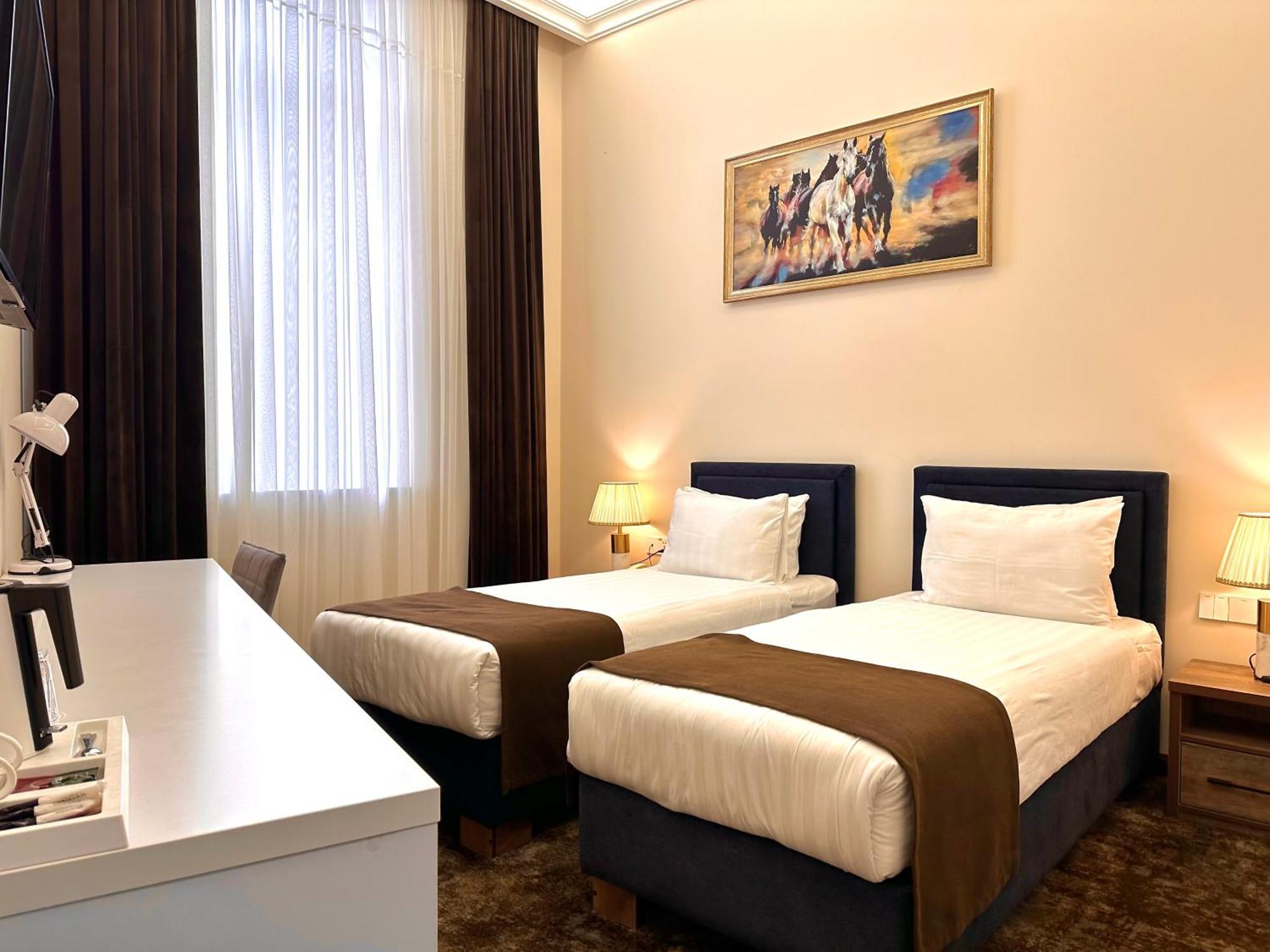 Garnet Hotel ทาชเคนต์ ภายนอก รูปภาพ