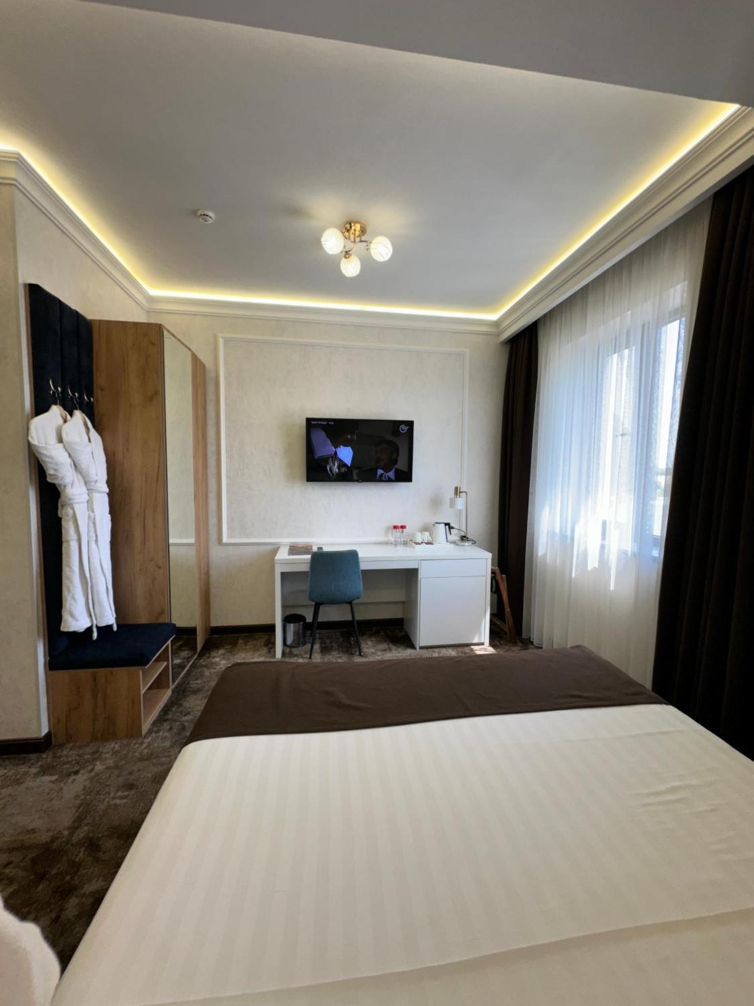 Garnet Hotel ทาชเคนต์ ภายนอก รูปภาพ